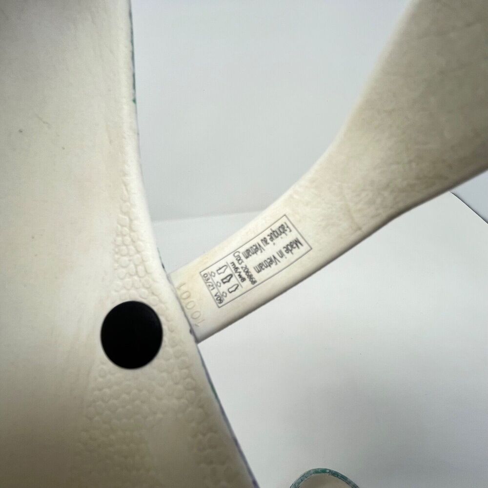 Crocs Classic Marbled Out of this World Clog Sandals Blue and White  Women's 8 - Picture 8 of 10